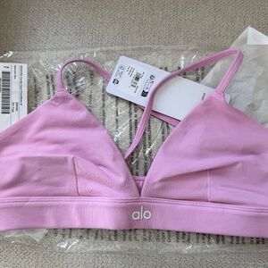 NWT Alo Yoga Splendor Bra Candy Heart Pink